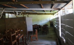 Dibalik Kisah Sebuah Sekolah “Kumuh” di Tengah Kota Ambon